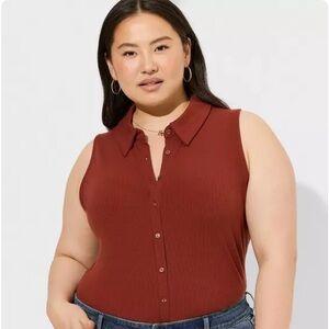 Torrid sz 5 x Fitted Super Soft Rib V-Neck Collared Button-Up Crop Tank!!